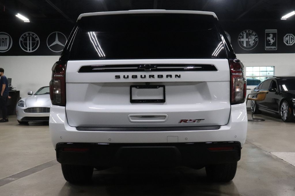 2024 Chevrolet Suburban Image 4