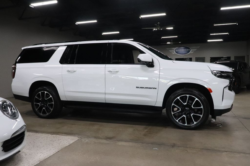 2024 Chevrolet Suburban Image 6