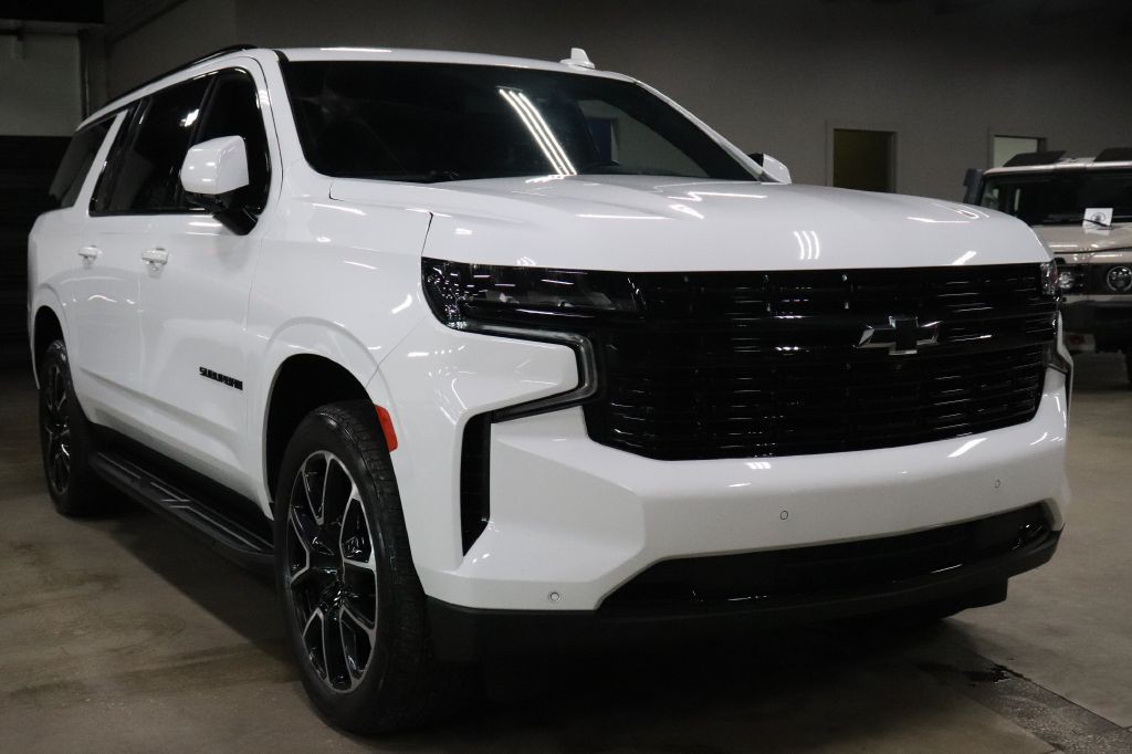 2024 Chevrolet Suburban Image 7