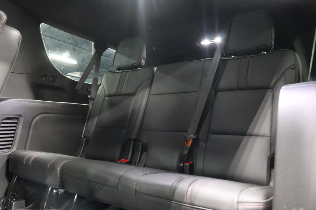 2024 Chevrolet Suburban Image 24