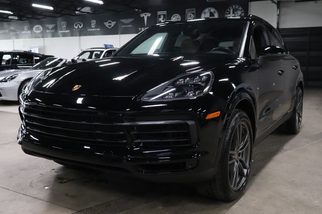 2022 Porsche Cayenne Image 1