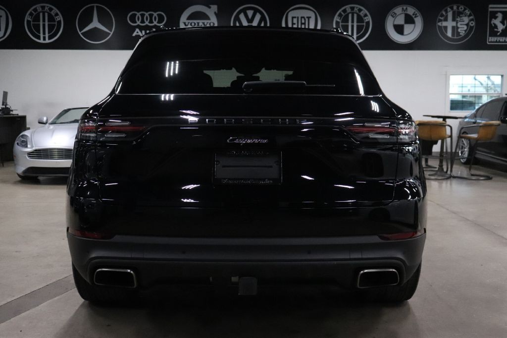 2022 Porsche Cayenne Image 4