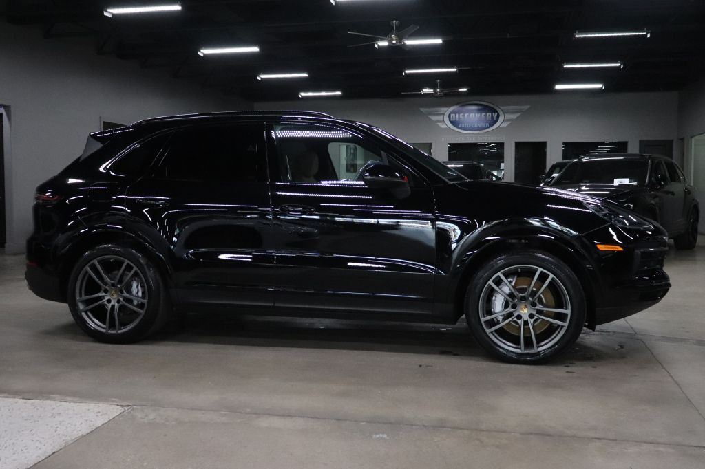 2022 Porsche Cayenne Image 6