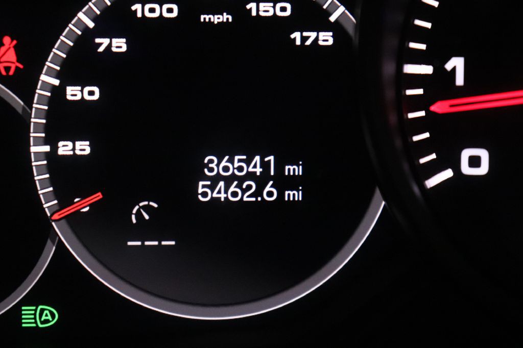 2022 Porsche Cayenne Image 17