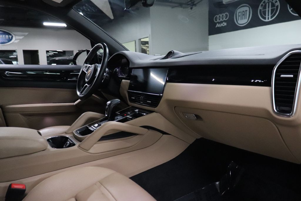 2022 Porsche Cayenne Image 29
