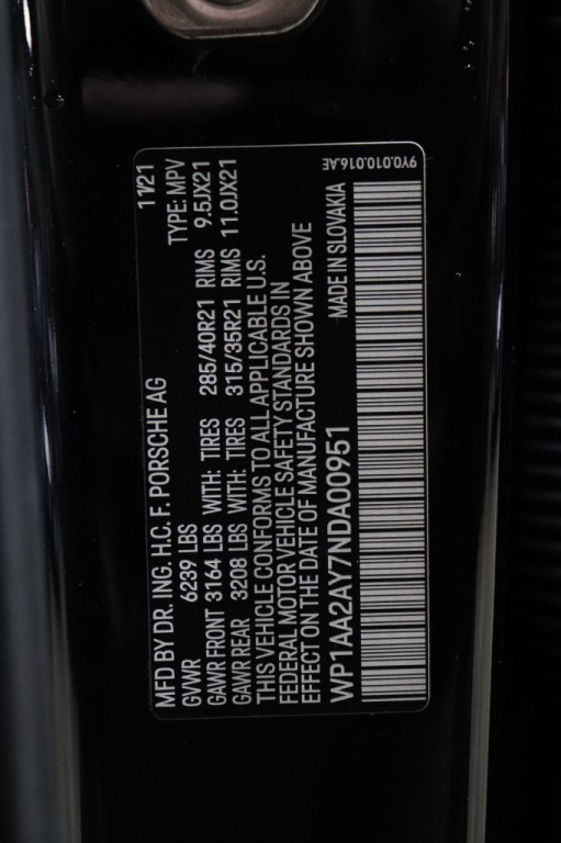 2022 Porsche Cayenne Image 36