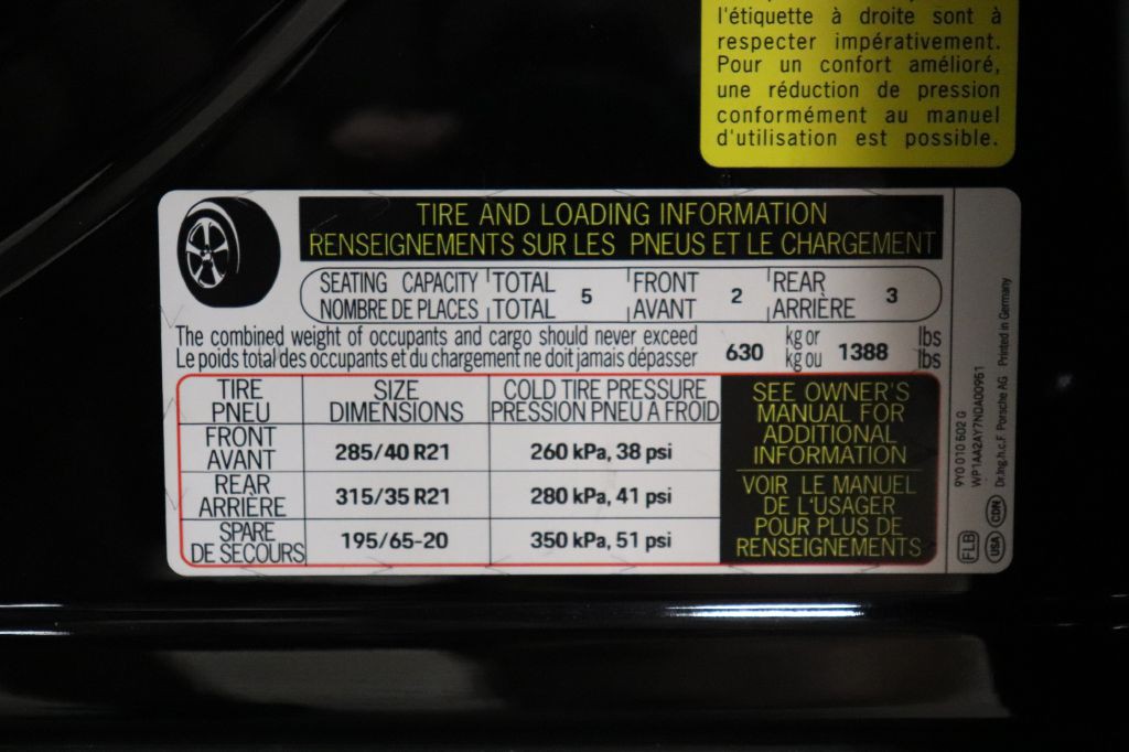 2022 Porsche Cayenne Image 37