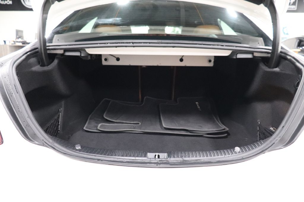 2021 Mercedes-Benz C-Class Image 23