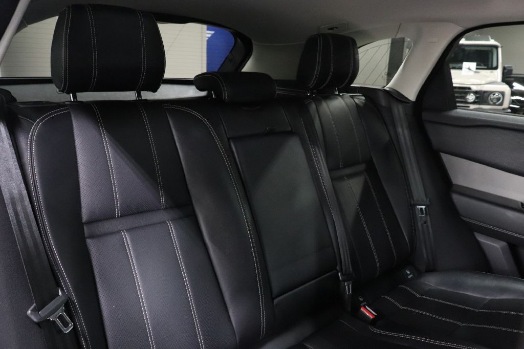 2018 Land Rover Range Rover Image 26