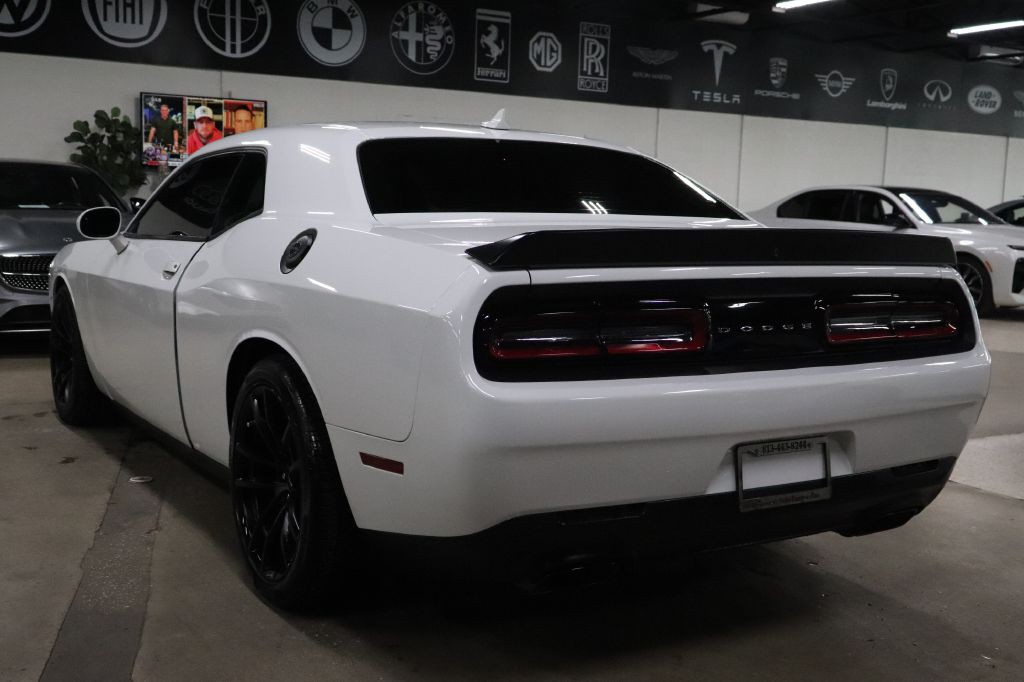 2023 Dodge Challenger Image 3