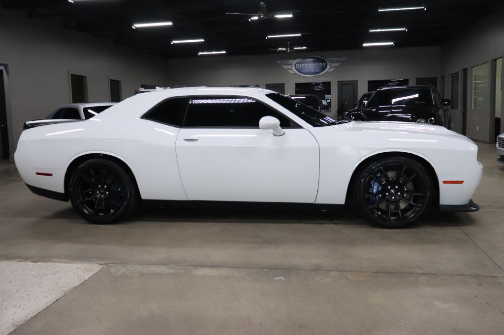 2023 Dodge Challenger Image 6