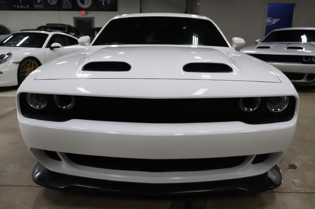 2023 Dodge Challenger Image 8