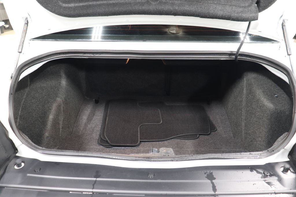 2023 Dodge Challenger Image 22