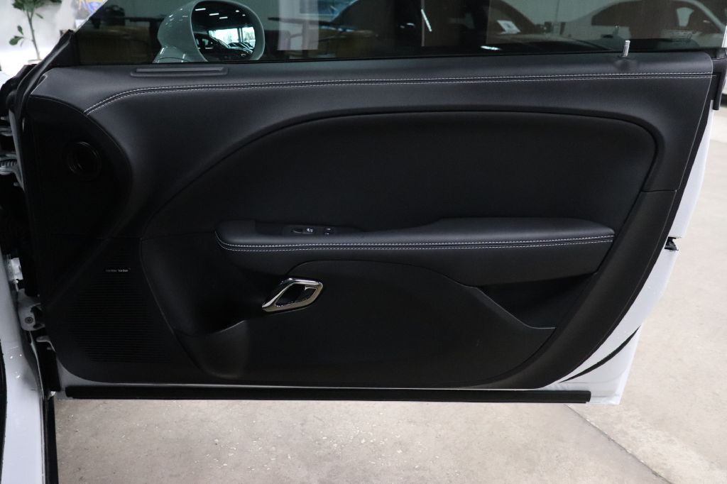 2023 Dodge Challenger Image 24