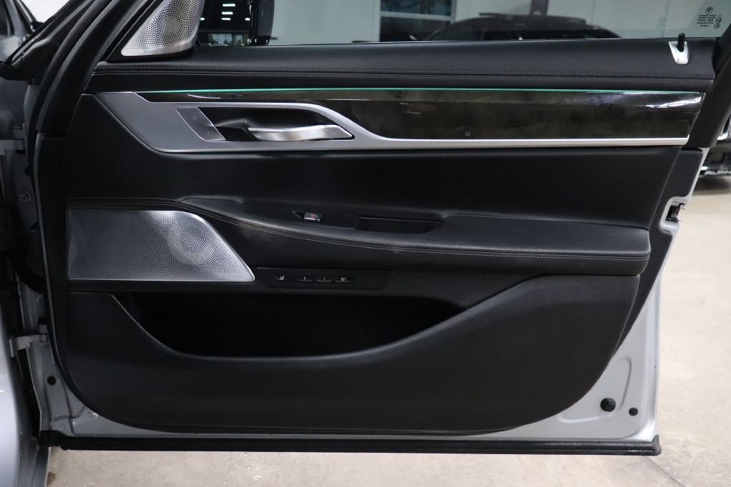 2019 BMW 7 Series Image 28