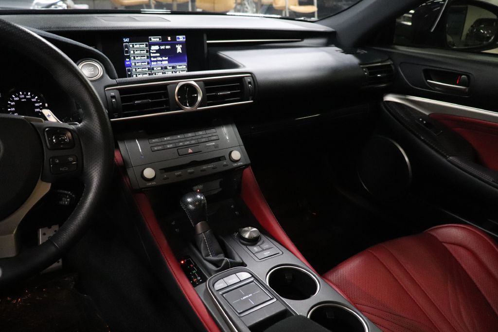 2015 Lexus RC F Image 22