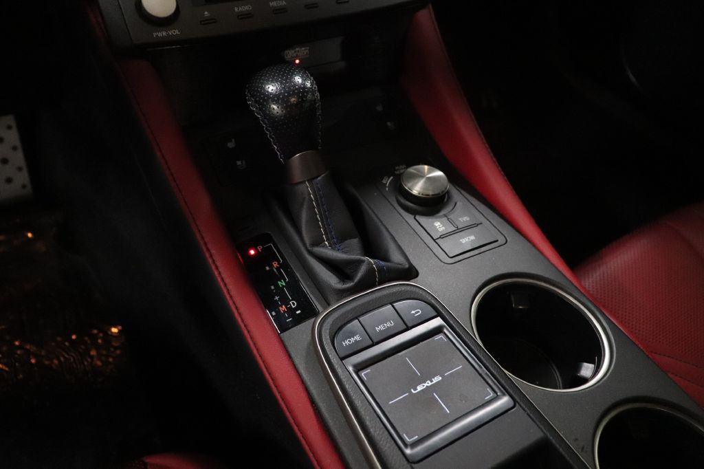 2015 Lexus RC F Image 23