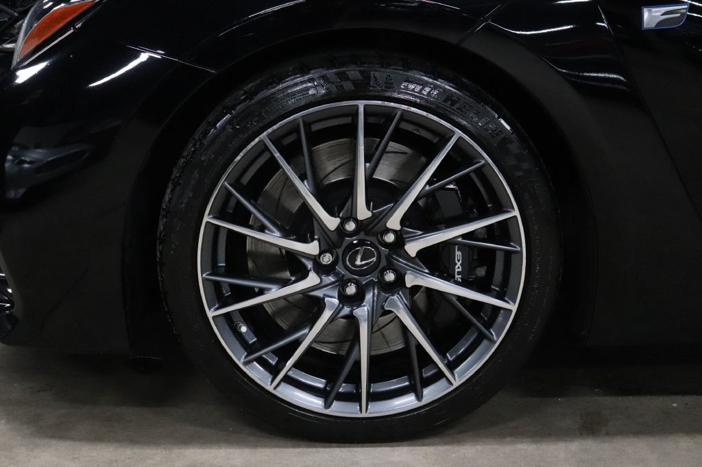 2015 Lexus RC F Image 29