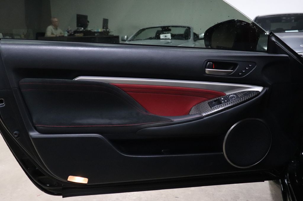 2015 Lexus RC F Image 9