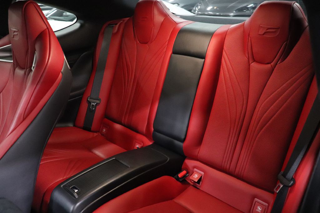 2015 Lexus RC F Image 12