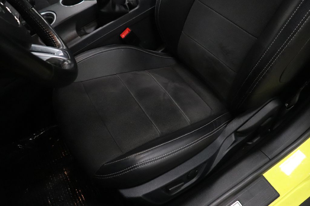 2021 Ford Mustang Image 20