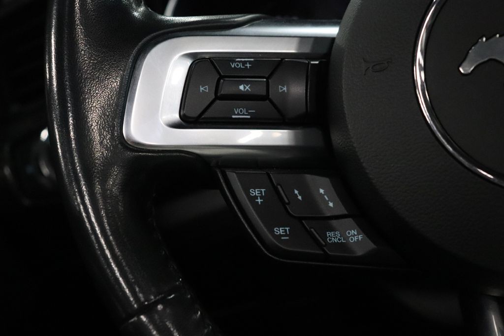 2021 Ford Mustang Image 21