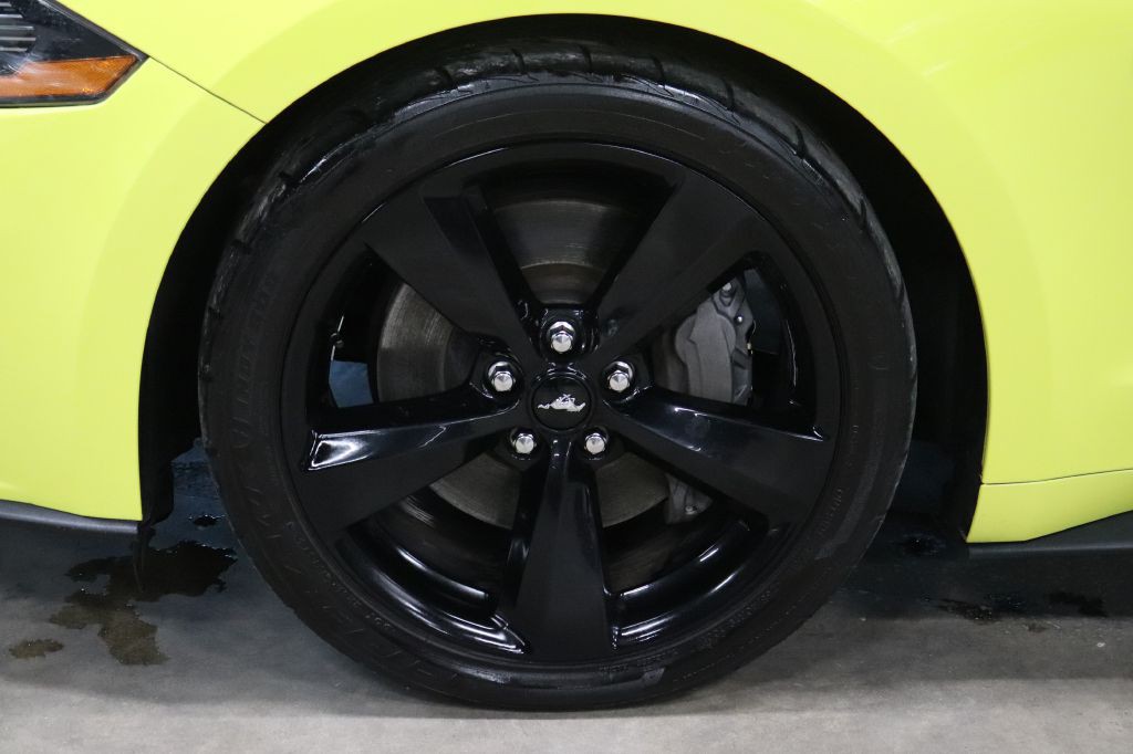 2021 Ford Mustang Image 37