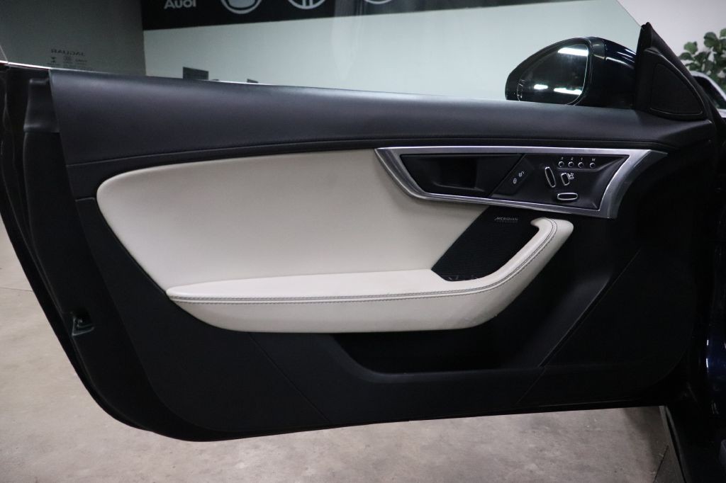 2020 Jaguar F-TYPE Image 8