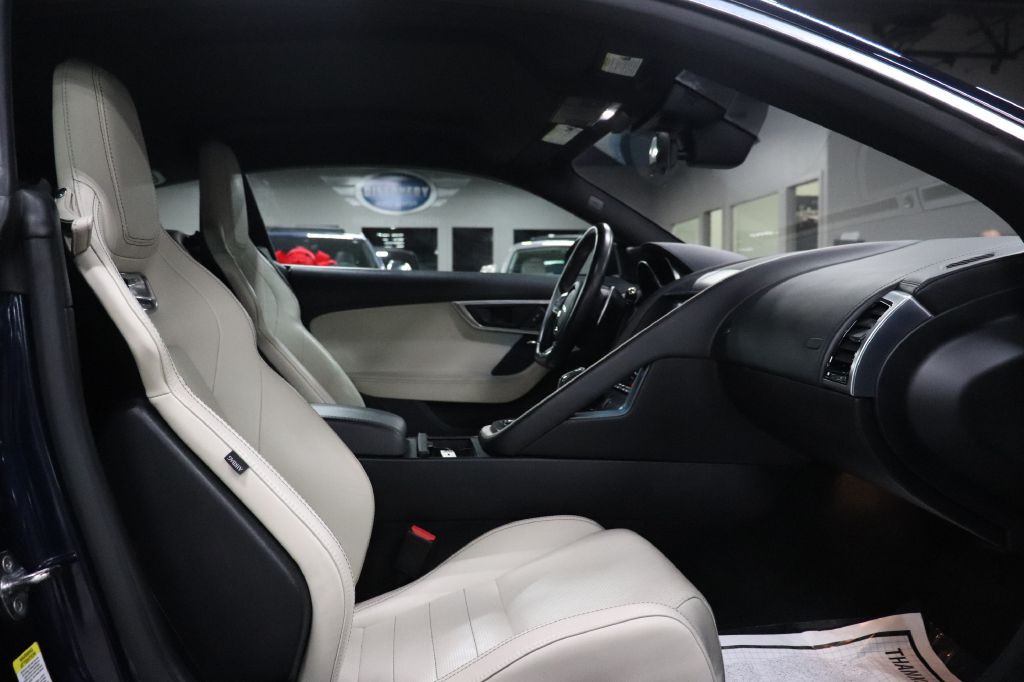 2020 Jaguar F-TYPE Image 15