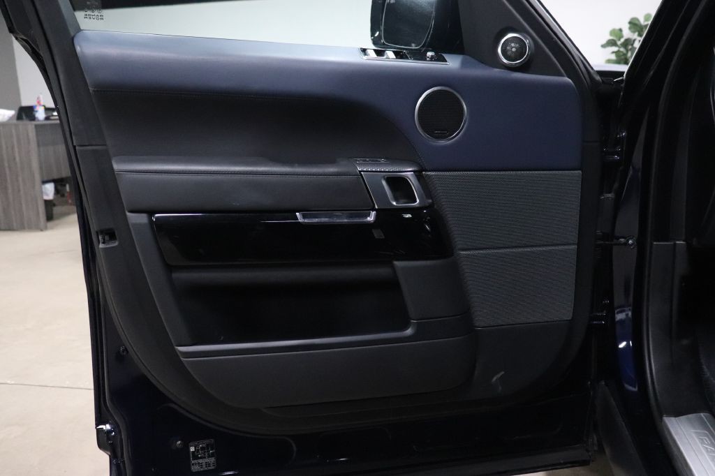 2022 Land Rover Range Rover Sport Image 9