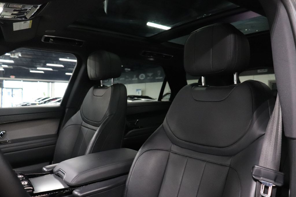 2023 Land Rover Range Rover Sport Image 11