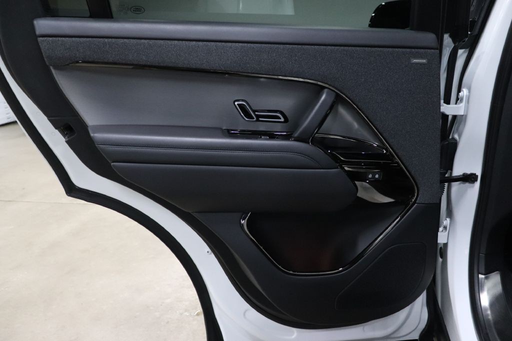 2023 Land Rover Range Rover Sport Image 14