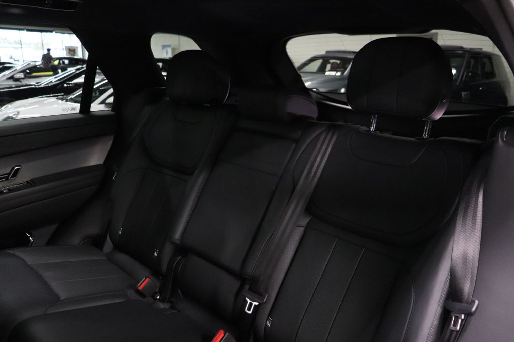 2023 Land Rover Range Rover Sport Image 16