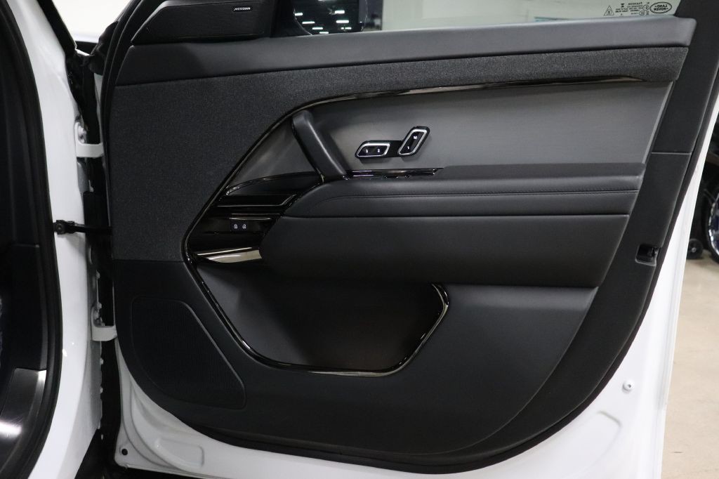 2023 Land Rover Range Rover Sport Image 23