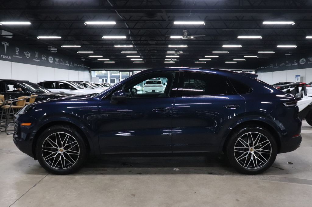 2024 Porsche Cayenne Image 2