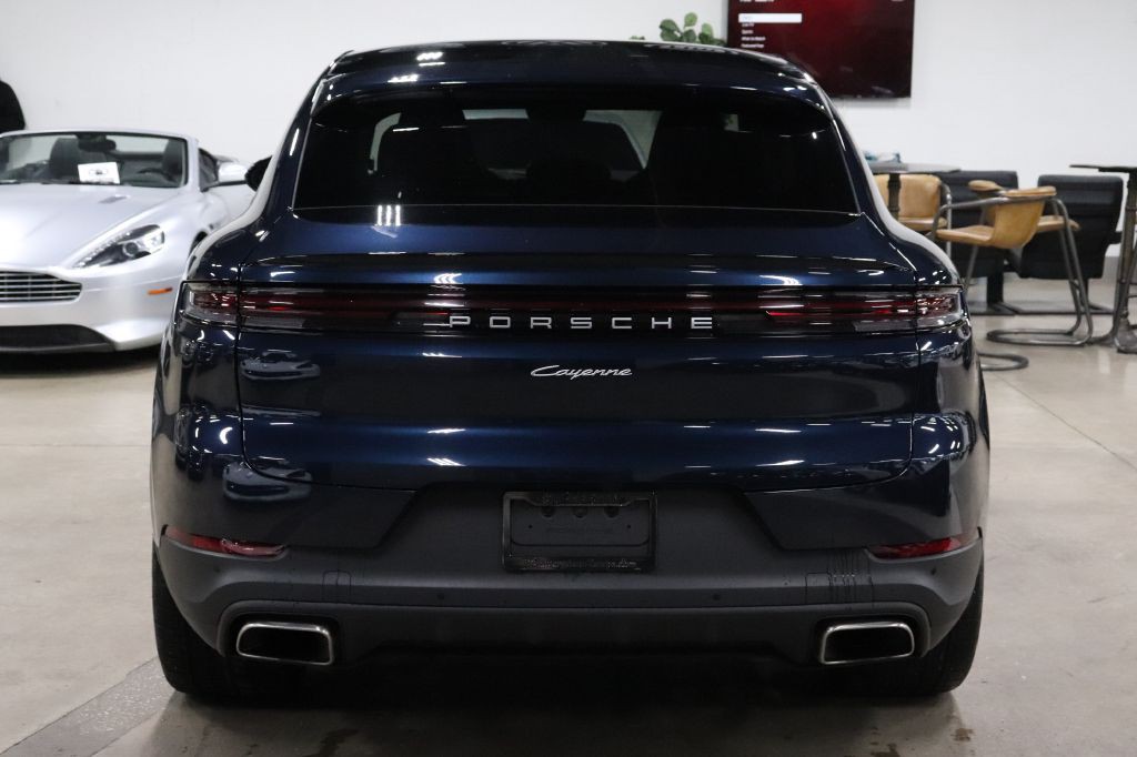 2024 Porsche Cayenne Image 4