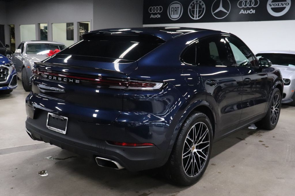 2024 Porsche Cayenne Image 5