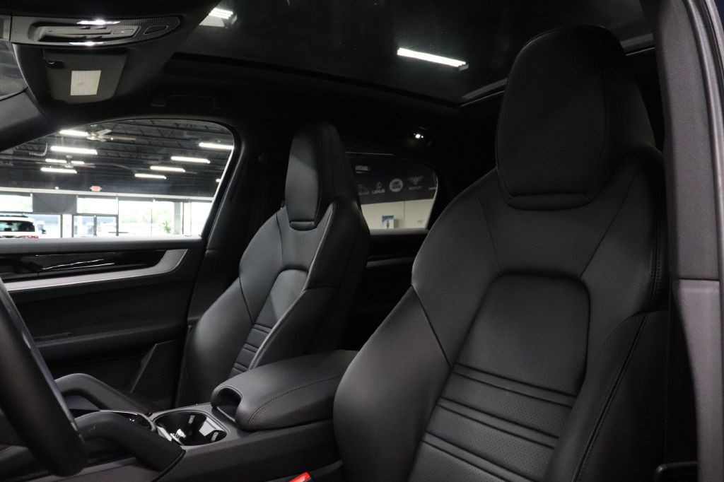 2024 Porsche Cayenne Image 11