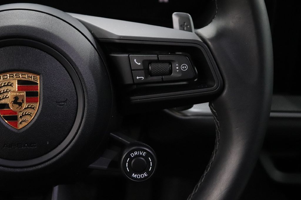 2024 Porsche Cayenne Image 30