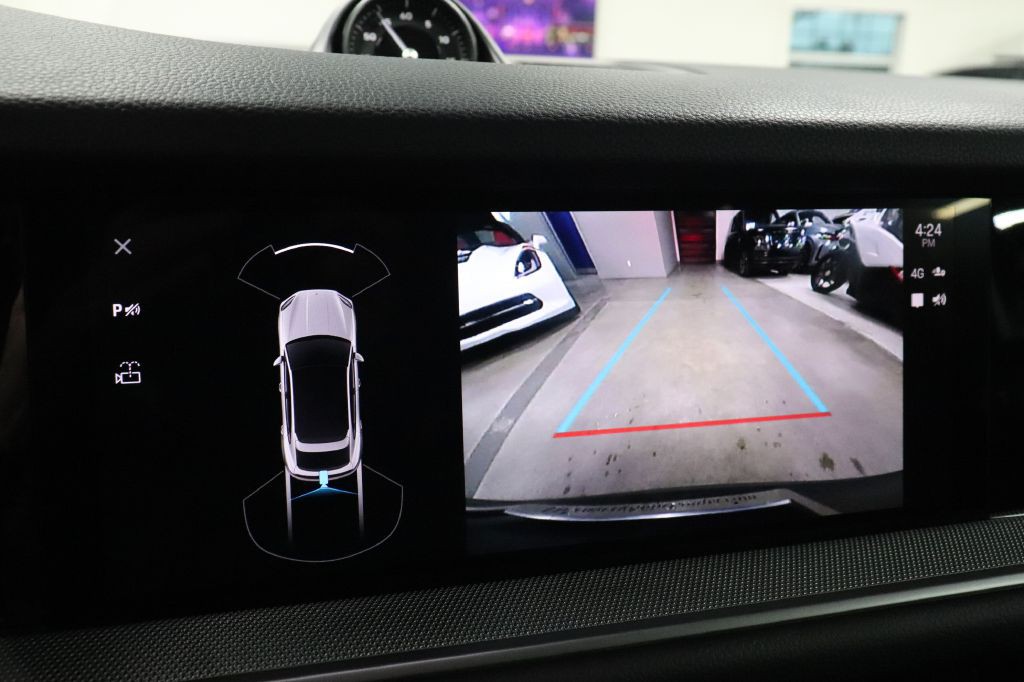 2024 Porsche Cayenne Image 36