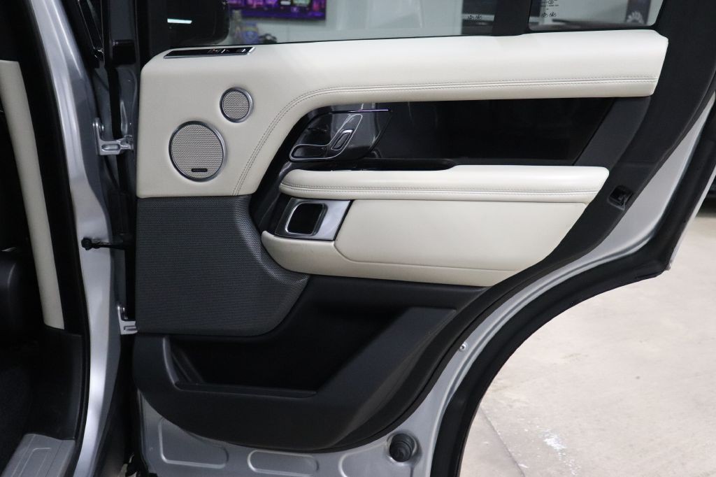 2020 Land Rover Range Rover Image 18