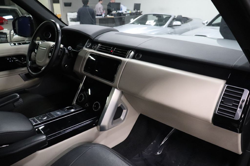 2020 Land Rover Range Rover Image 25