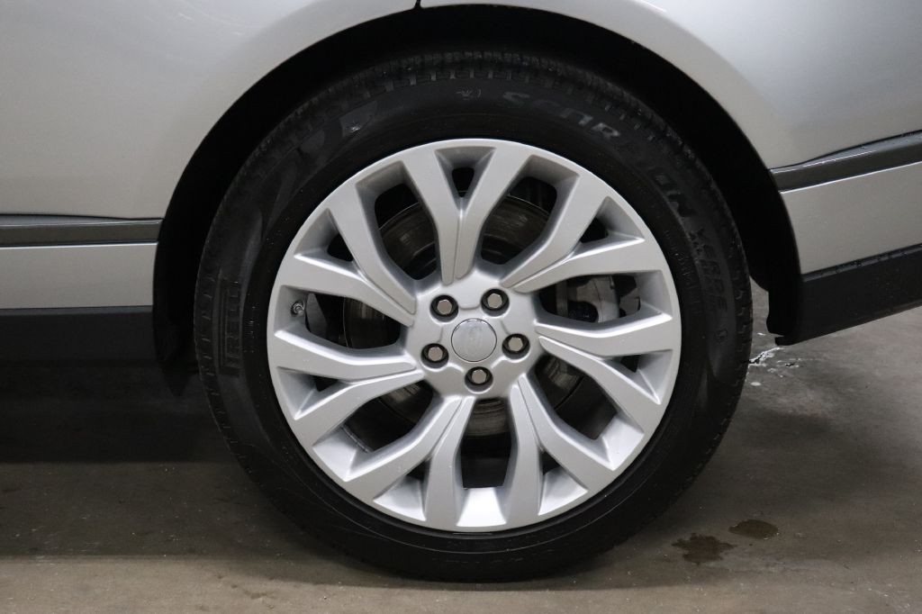 2020 Land Rover Range Rover Image 39