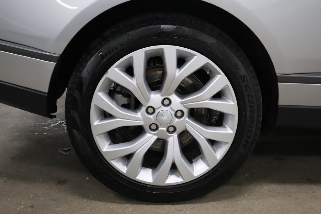 2020 Land Rover Range Rover Image 40