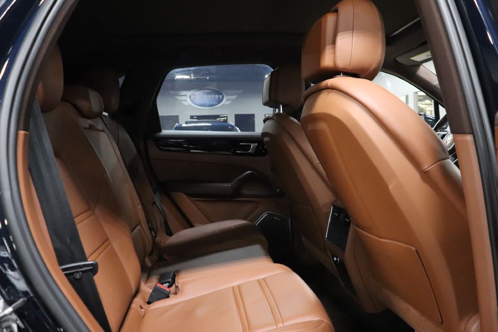 2020 Porsche Cayenne Image 18