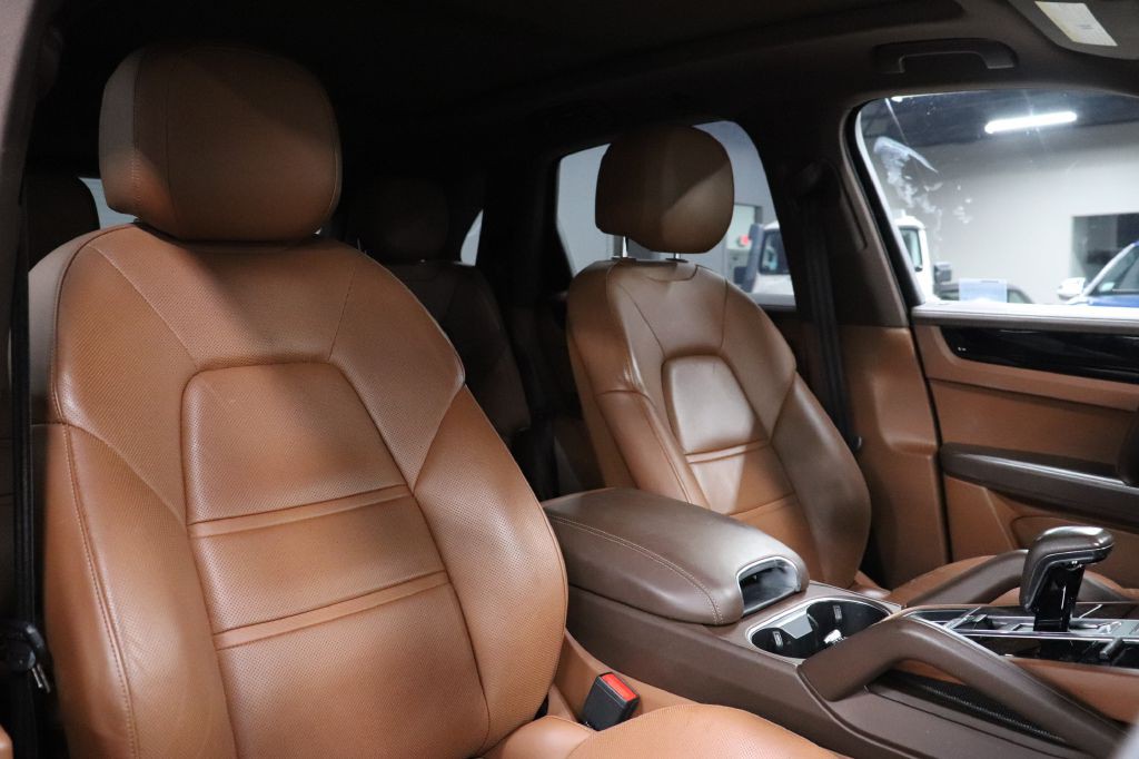 2020 Porsche Cayenne Image 23
