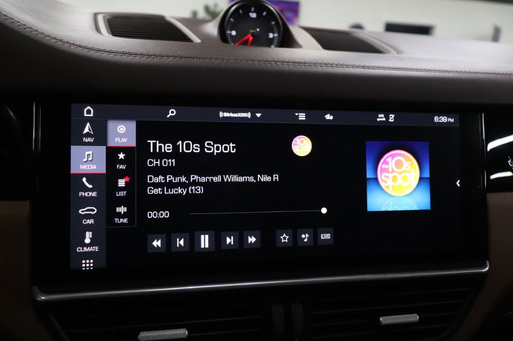 2020 Porsche Cayenne Image 32