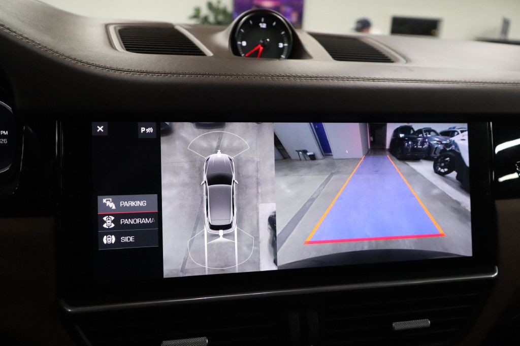 2020 Porsche Cayenne Image 33