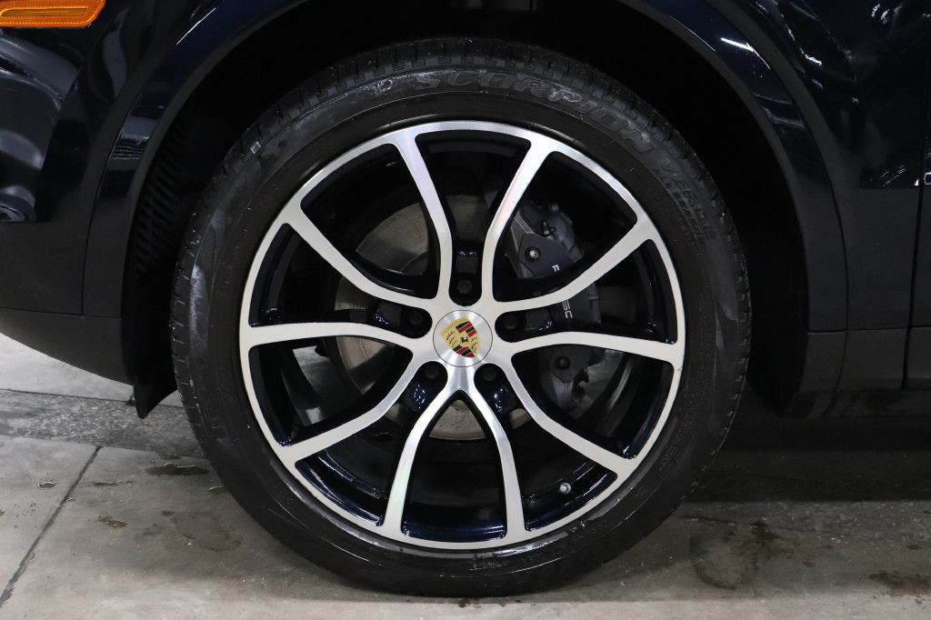 2020 Porsche Cayenne Image 36