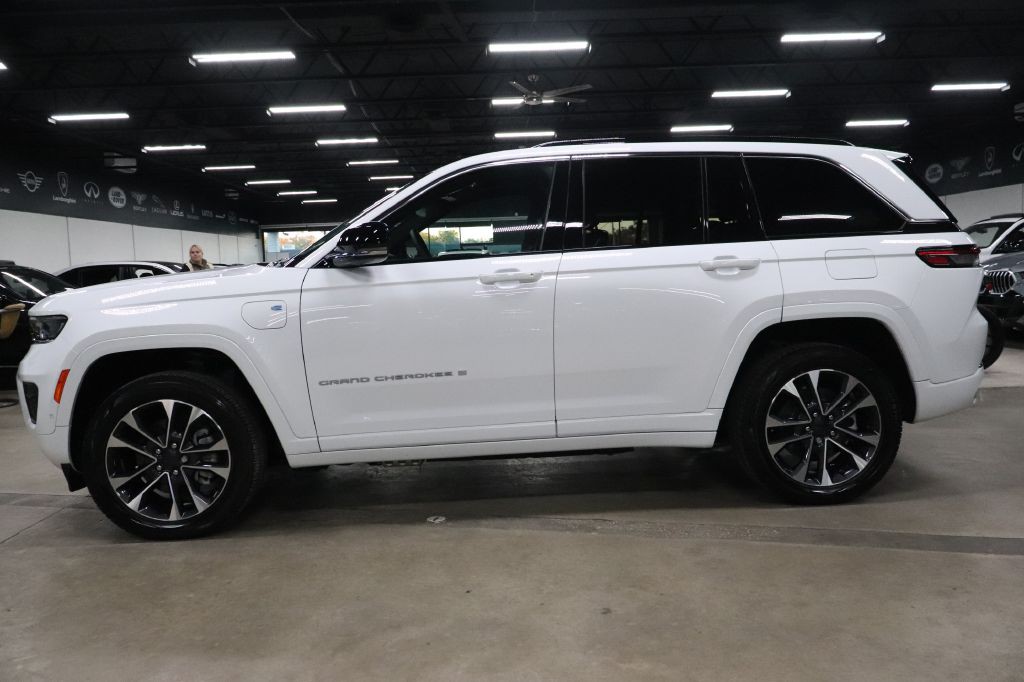 2024 Jeep Grand Cherokee Image 2